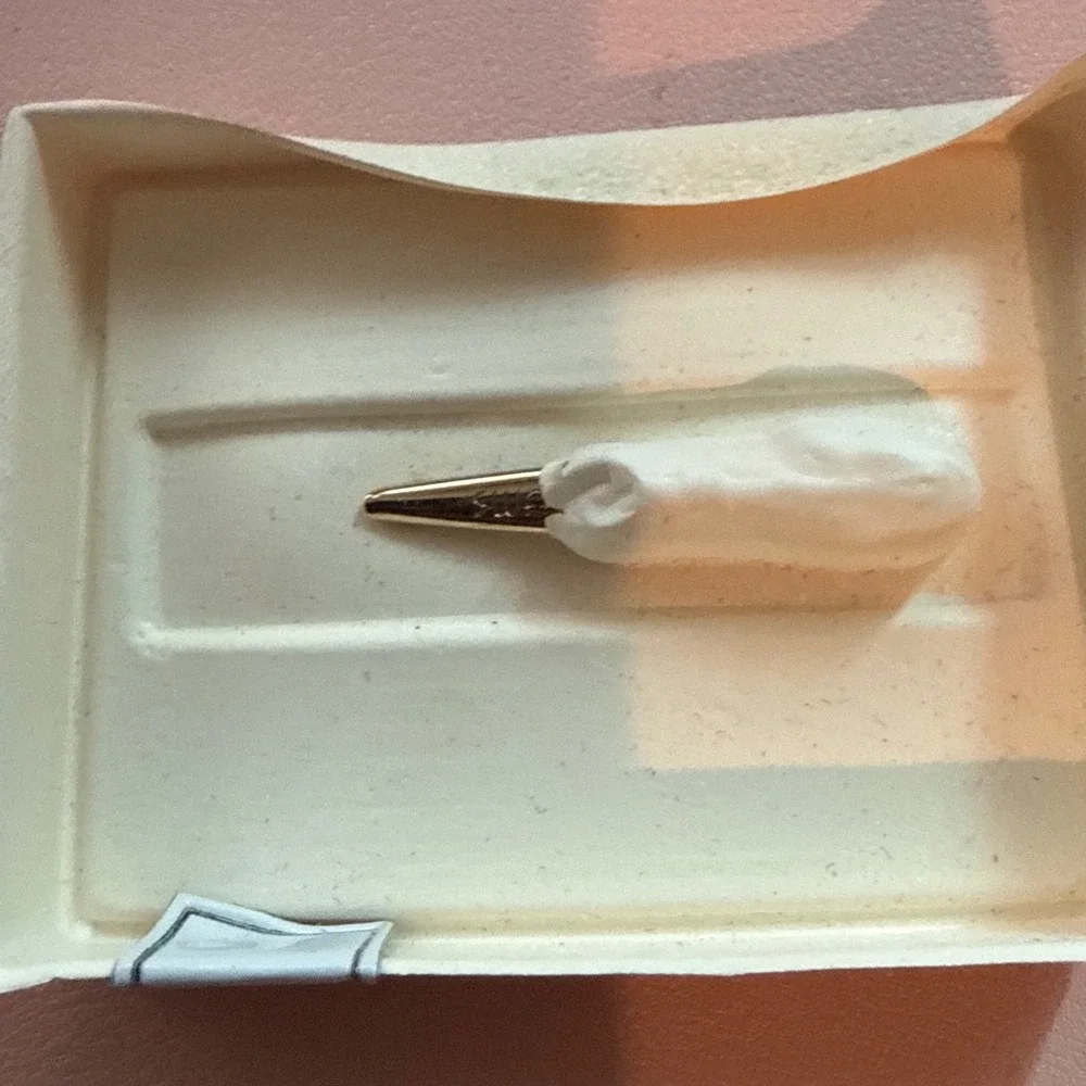 N/A vintage gold